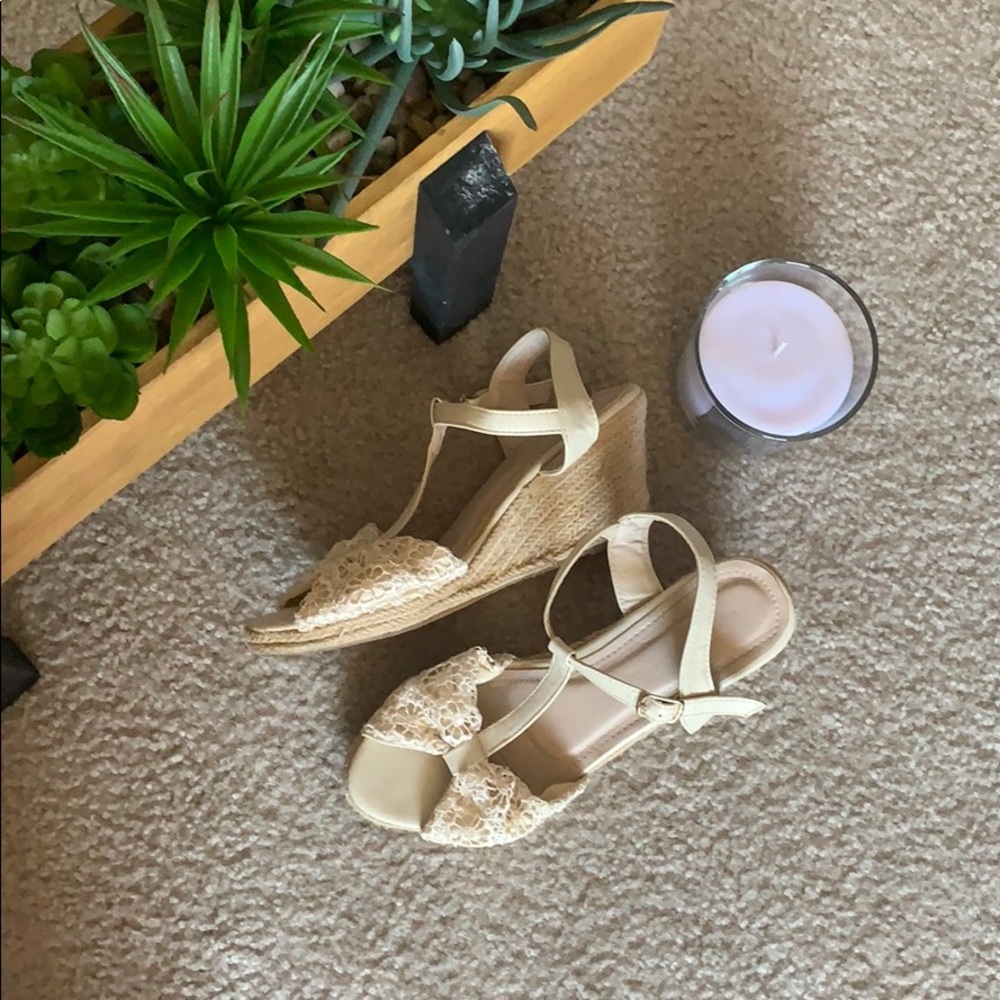 💰3 for $20💰 Lace Wedge Sandals